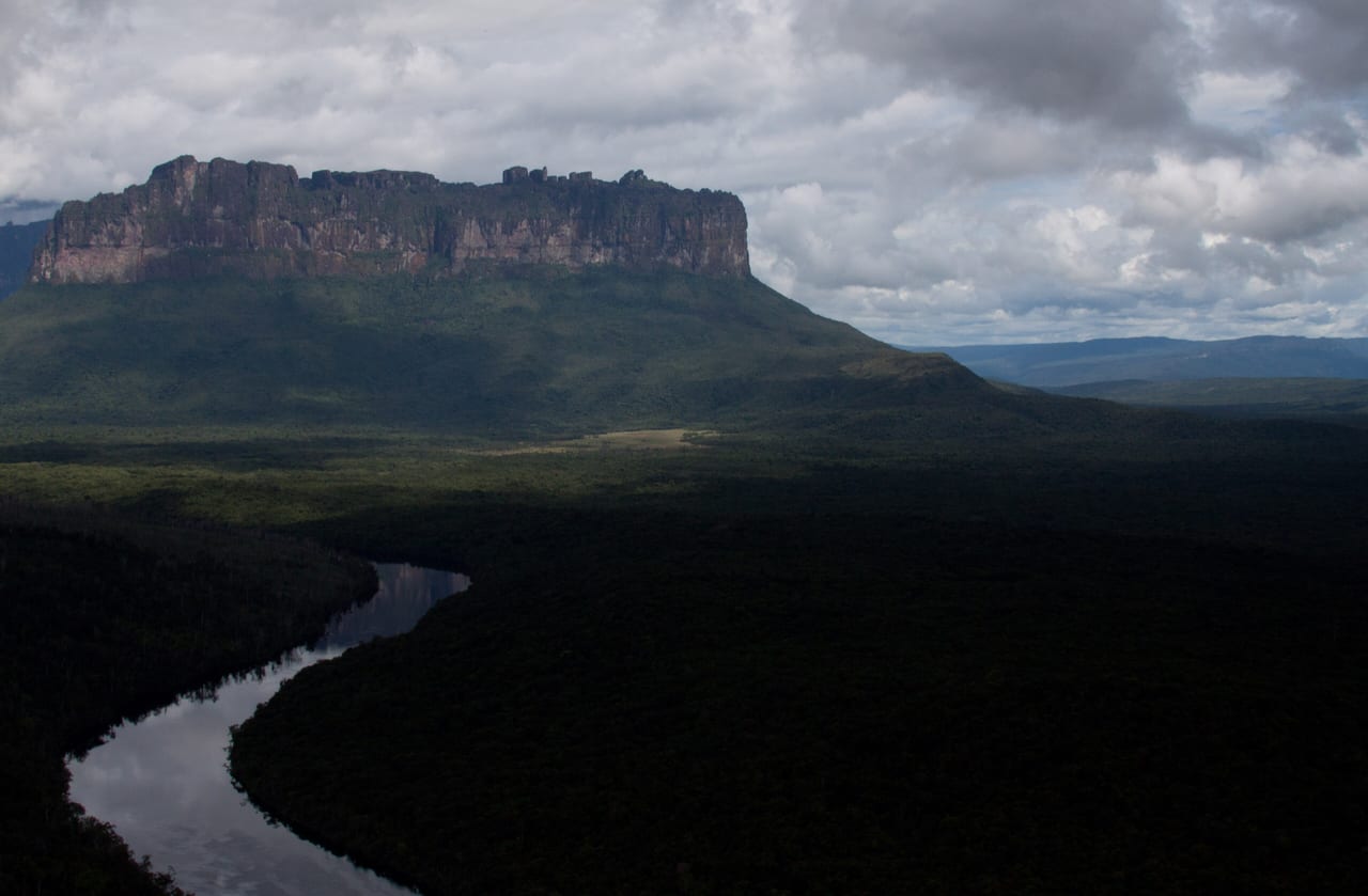 Canaima et Salto Ángel, Venezuela, cascade et montagne