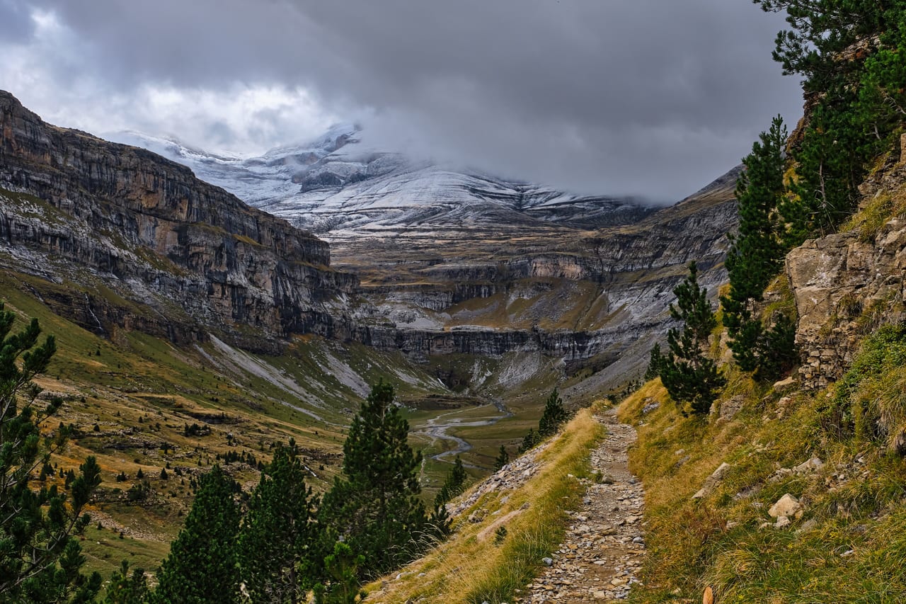 Pyrénées, Mont-Perdu, France et Espagne, montagne et canyon