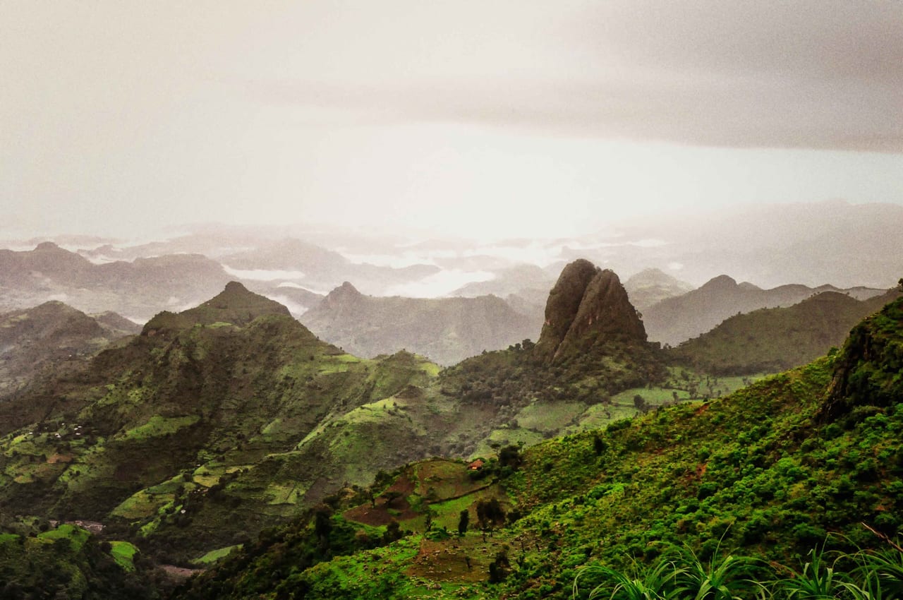 Monts Simien, Éthiopie, montagne et falaise