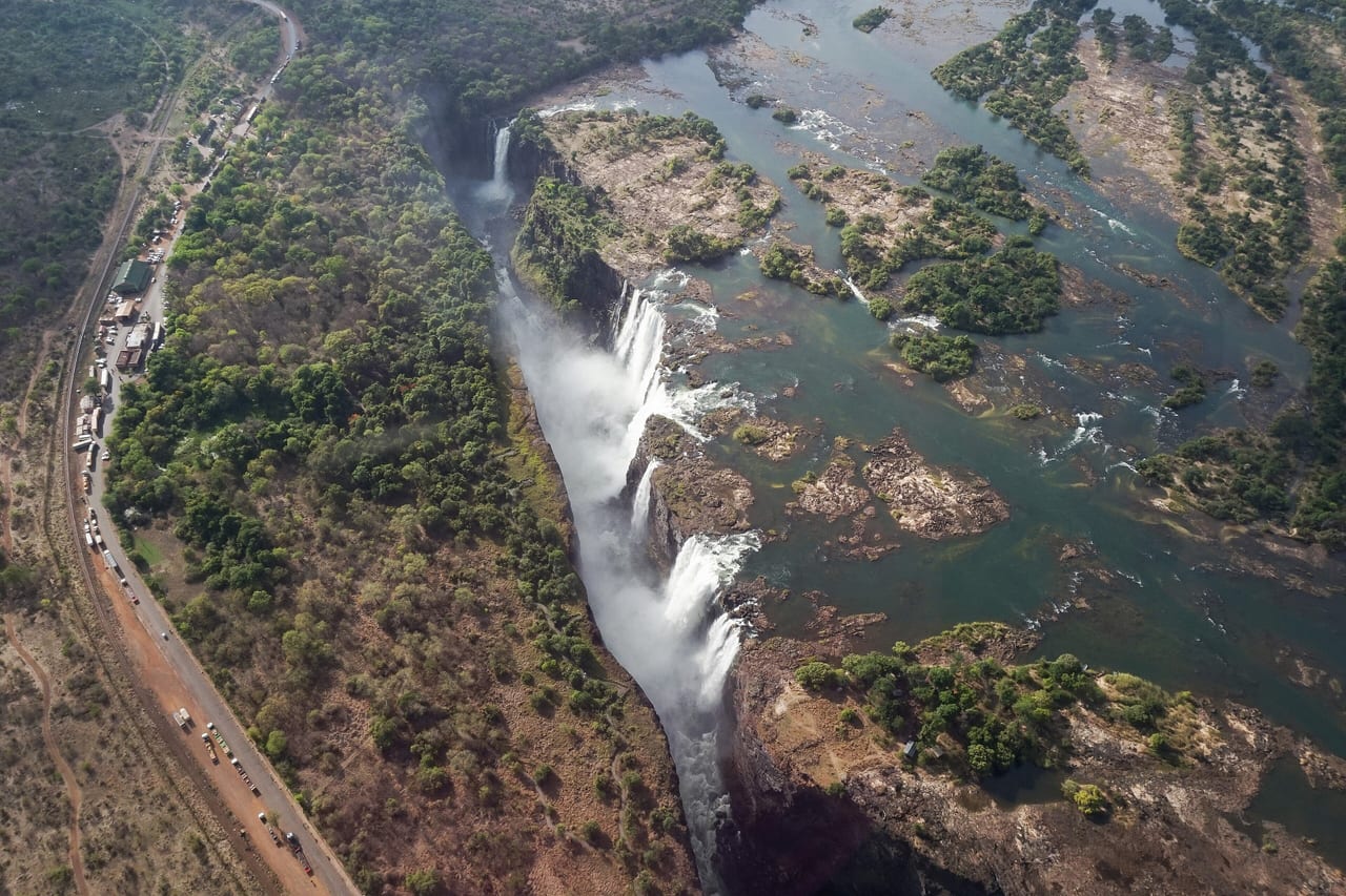 Mosi-oa-Tunya, chutes Victoria, Zambie et Zimbabwe, cascade et canyon